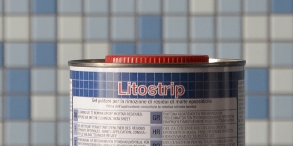 Очиститель затвердевшей эпоксидной затирки Litokol Litostrip 0,75 литра
